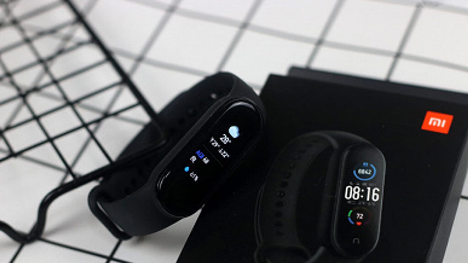 Долгожданный Xiaomi Mi Band 5 на живых фото и видео распаковки сразу после анонса