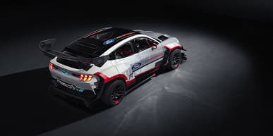 Уничтожитель Tesla. Представлен Ford Mustang Mach-E с 7 электромоторами и мощностью 1400 л.с.