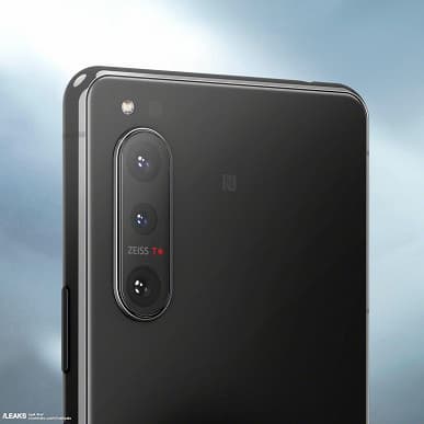 Компактный Sony Xperia 5 II впервые показали вживую