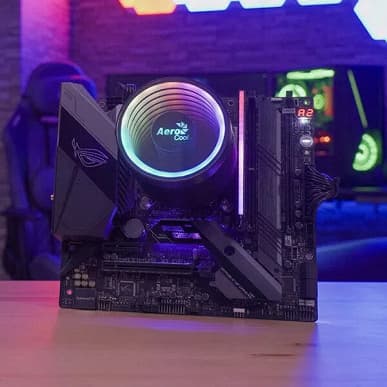Система охлаждения AeroCool Mirage 5 имеет непривычную форму