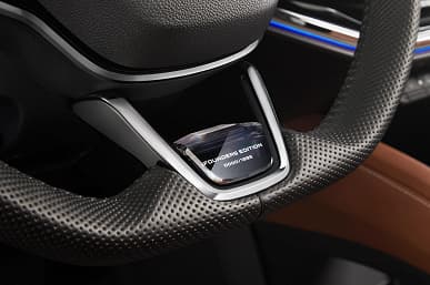 Запас хода 510 км и разгон до 100 км/ч за 6,2 с. Представлен электрический кроссовер ?koda Enyaq iV