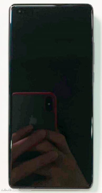 Huawei P50 Pro на живых фото