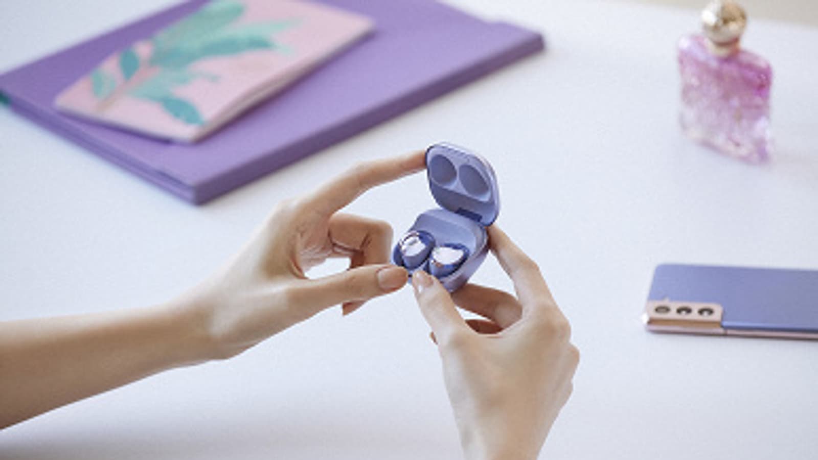 Представлены флагманские наушники Samsung Galaxy Buds Pro