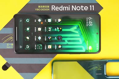 Redmi Note 11 с «подвешенным» в воздухе логотипом и его комплект поставки. Большая подборка живых фото