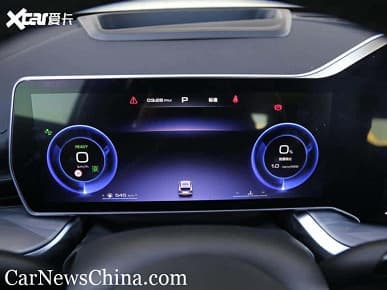 Ручки как у Tesla, проекция на лобовое стекло, огромные экраны и стильный дизайн по цене от $20 тыс. Представлен кроссовер Haval Shenshou