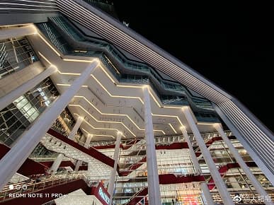 Как снимает камера доступного флагмана Redmi Note 11 Pro+ ночью. Большая подборка фотографий