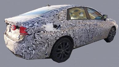 Первый лифтбэк Chery показали вживую внутри и снаружи