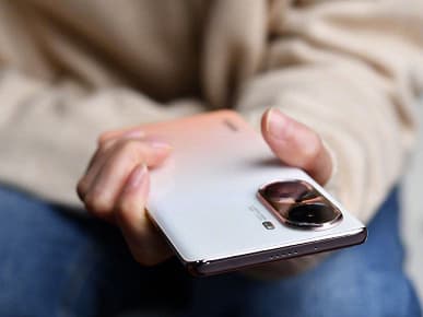 Фотогалерея дня: живые фото Honor 60 сразу после анонса