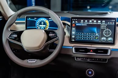 Представлен отечественный электромобиль «Алмаз-Антей» E-NEVA. Планируется и гибрид