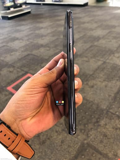 Качественные фото водонепроницаемого Samsung Galaxy A52 со всех сторон в высоком разрешении 