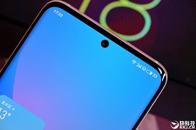 Meizu уличили во лжи: в реальности фронтальная камера Meizu 18 оказалась больше, чем на рекламных изображениях