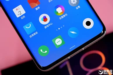 Meizu уличили во лжи: в реальности фронтальная камера Meizu 18 оказалась больше, чем на рекламных изображениях