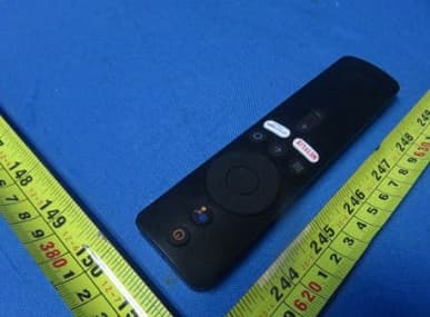 Новую приставку Xiaomi Mi Box S показали с разных сторон на живых фото