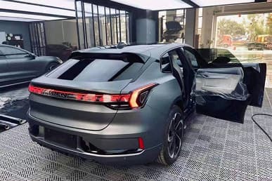 Представлен электромобиль Geely Zeekr 001 с запасом хода 700 км и разгоном до «сотни» быстрее 4 с