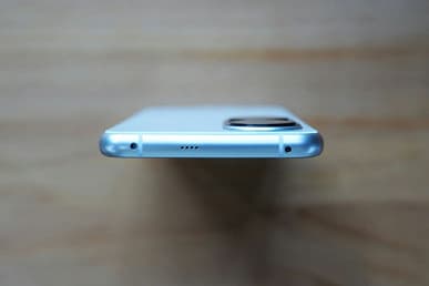 Huawei P50 сравнили с Huawei Mate X2 на живых фото