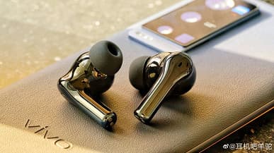 Активное шумоподавление, поддержка AptX и AAC за 125 долларов. Живые фото и новые подробности о беспроводных наушниках Vivo TWS 2