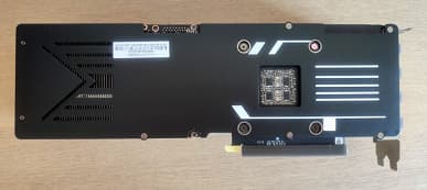 Первая в мире распаковка GeForce RTX 3080 Ti запечатлена на фото. На снимках можно видеть адаптер Manli