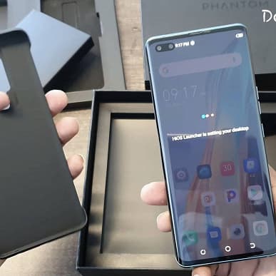 Изогнутый экран OLED, 90 Гц, 50 Мп, 4700 мА·ч и 33 Вт. Характеристики и живые фото смартфона Tecno Phantom X