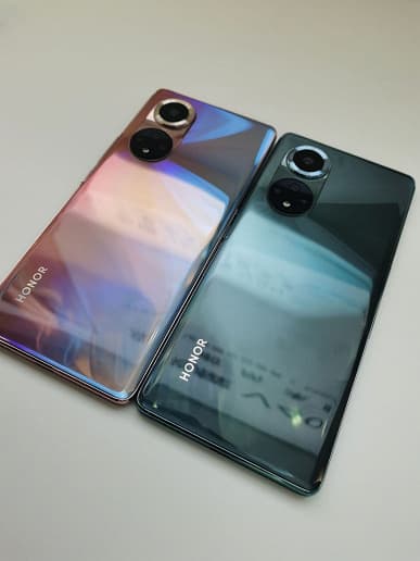 Фотогалерея дня: Honor 50 и Honor 50 Pro во всех необычных цветах на живых фото