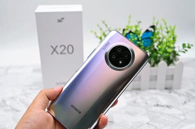 120 Гц, 64 Мп, 66 Вт, 4300 мА·ч и дизайн Huawei Mate 30 за 260 долларов. Honor X20 5G показали на живых фото