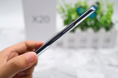 120 Гц, 64 Мп, 66 Вт, 4300 мА·ч и дизайн Huawei Mate 30 за 260 долларов. Honor X20 5G показали на живых фото