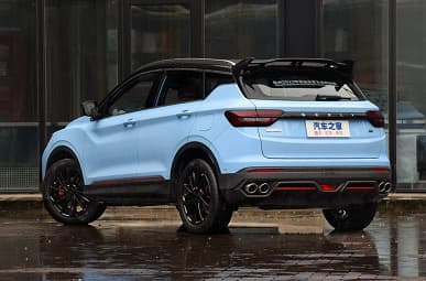 Новый Geely Coolray с огромным экраном, двигателем Volvo и атмосферной подсветкой уже доступен в Китае