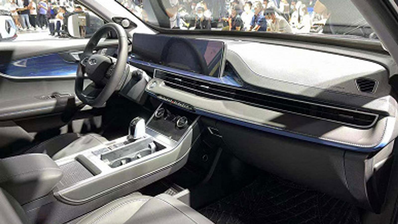 Chery Tiggo 7 Plus разгоняется от 0 до 100 км/ч за 8,28 с, а расход составляет 6,6 л на 100 км