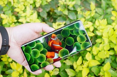 Так выглядит новый среднебюджетный камерофон Xiaomi. Компактный Xiaomi Civi показали на живых фото, официальном тизере и в видеоролике