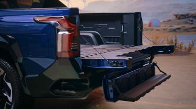 Полный привод, 664 л.с., разгон до 100 км/ч за 4,5 с, автономность 640 км и очень быстрая зарядка. Представлен электрический пикап Chevrolet Silverado EV