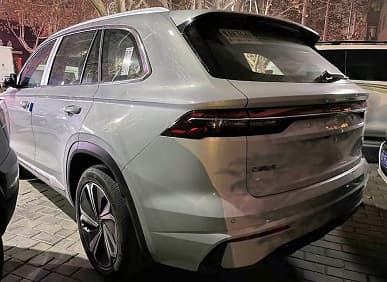 Самый мощный гибридный Geely Monjaro впервые показали вживую