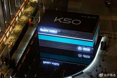 Крупнейшая в истории распаковка: Xiaomi привезла на презентацию Redmi K50 Gaming Edition чемпионский болид Льюиса Хэмилтона