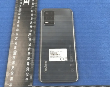 Зачем делать новый бюджетный смартфон, если можно переименовать старый? Фотографии Realme 9 намекают на то, что это переименованный Realme 8 5G