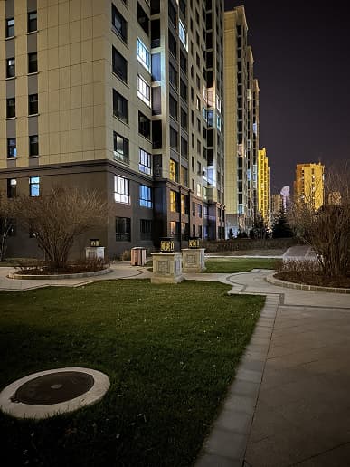 «По ночной съемке S22 Ultra худший флагман». Инсайдер сравнил фото Vivo X90 Pro+, Xiaomi 12S Ultra, Galaxy S22 Ultra, iPhone 14 Pro