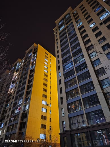 «По ночной съемке S22 Ultra худший флагман». Инсайдер сравнил фото Vivo X90 Pro+, Xiaomi 12S Ultra, Galaxy S22 Ultra, iPhone 14 Pro