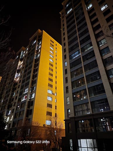 «По ночной съемке S22 Ultra худший флагман». Инсайдер сравнил фото Vivo X90 Pro+, Xiaomi 12S Ultra, Galaxy S22 Ultra, iPhone 14 Pro