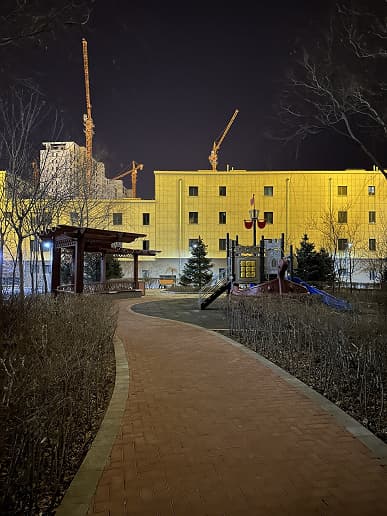 «По ночной съемке S22 Ultra худший флагман». Инсайдер сравнил фото Vivo X90 Pro+, Xiaomi 12S Ultra, Galaxy S22 Ultra, iPhone 14 Pro