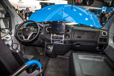 Представлена электрическая GAZelle e-NN: 13 пассажирских мест, тяговая батарея 81 кВт·ч и метановый обогреватель