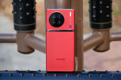 Snapdragon 8 Gen 2, топовая камера Zeiss, 100-кратный зум, IP68. Топовые камерофоны Vivo X90 Pro+ и Vivo X90 показали вживую сразу после анонса