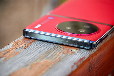 Snapdragon 8 Gen 2, топовая камера Zeiss, 100-кратный зум, IP68. Топовые камерофоны Vivo X90 Pro+ и Vivo X90 показали вживую сразу после анонса