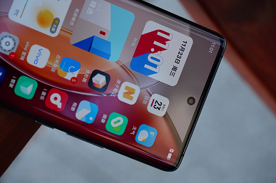 Snapdragon 8 Gen 2, топовая камера Zeiss, 100-кратный зум, IP68. Топовые камерофоны Vivo X90 Pro+ и Vivo X90 показали вживую сразу после анонса