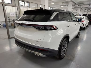 «Машины, которые скоро начнёт собирать Автотор». Инсайдер полагает, что на конвейере российского завода могут прописаться электромобиль BAIC EU5 и кроссовер BAIC X7