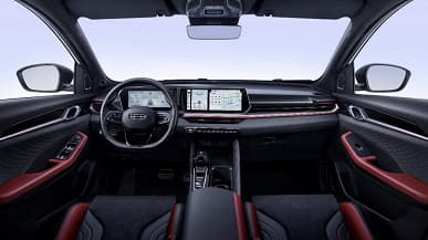 В РФ начались ходовые испытания совершенно нового Geely Coolray. Кроссовер засняли на дорогах общего пользования в Москве