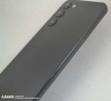 Так будут выглядеть Samsung Galaxy S23, S23 Plus и S23 Ultra. Опубликованы живые фото полноразмерных макетов телефонов