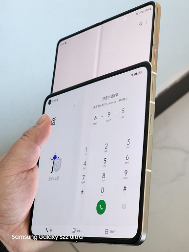 Ох уж эта складка: Oppo Find N2 и Samsung Galaxy Z Fold4 сравнили между собой на живых фото