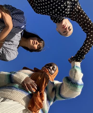 Так снимает новейший iPhone SE за 430 долларов. Примеры фото говорят о том, что Apple выжала максимум из 12 Мп