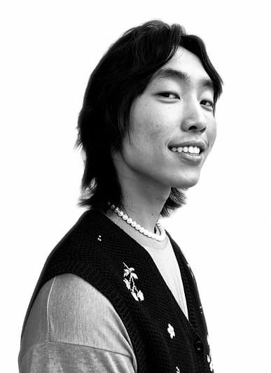 Так снимает новейший iPhone SE за 430 долларов. Примеры фото говорят о том, что Apple выжала максимум из 12 Мп