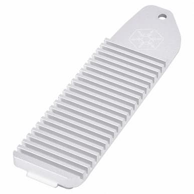 Радиатор SilverStone TP06 одновременно служит крышкой отсека для SSD в консоли Sony PlayStation 5