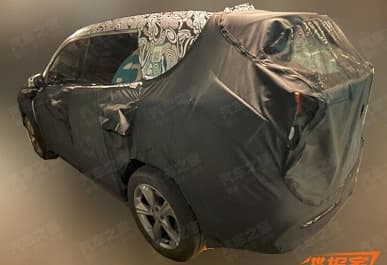 Так выглядит Geely Atlas нового поколения. Опубликованы новые фото внутри и снаружи