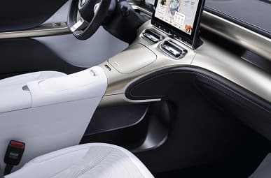 Детище Mercedes-Benz и Geely мощностью 272 л.с. и массой 1,8 т: представлен самый крутой Smart в истории