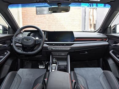 Lada Vesta Sport по-китайски. В Поднебесной стартуют продажи Geely Binrui Cool с двигателем мощностью 180 л.с., «роботом», расходом 5,9 л на 100 км и ценой от 14 000 долларов